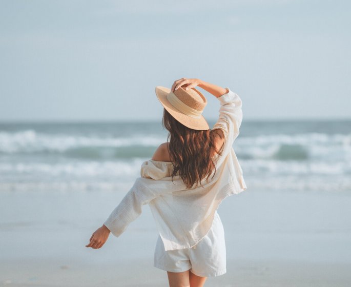 Cheveux : 4 astuces pour les proteger du soleil