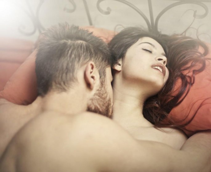 78% des hommes tirent les cheveux de leur partenaire pendant l-amour