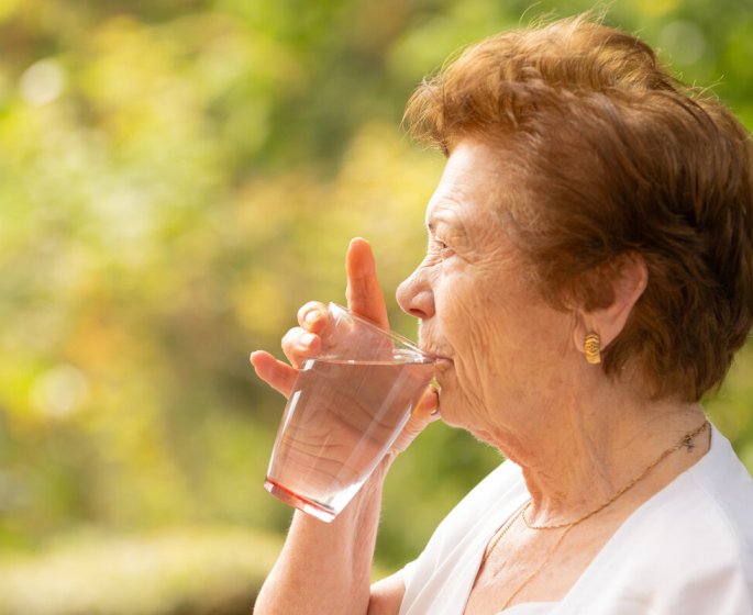7 signes que vous buvez trop d’eau