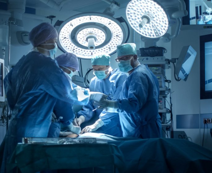 Covid : des deprogrammations d-operation sont a redouter en janvier