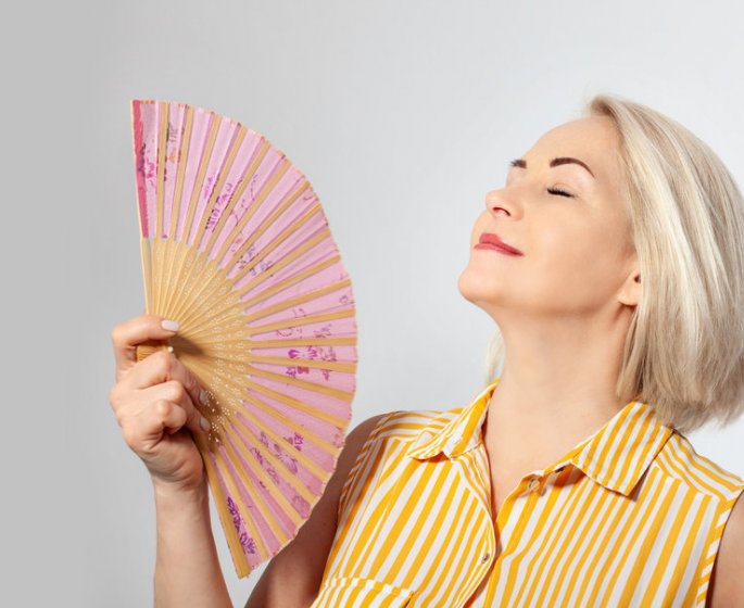 Bouffees de chaleur : 10 aliments qui aident a les reduire selon une medecin 