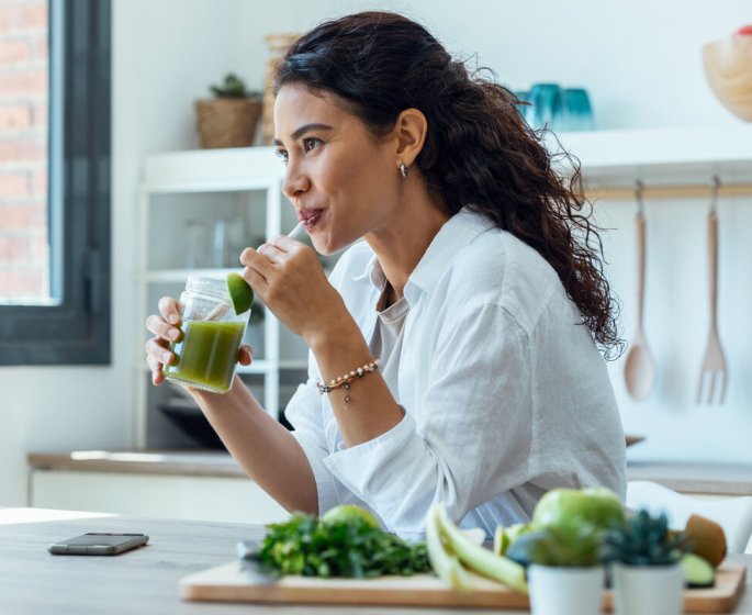 Beaute de la peau : quels complements alimentaires prendre apres 50 ans ?
