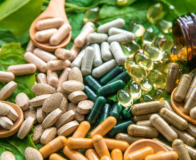 Multivitamines : 7 effets secondaires d’une prise quotidienne
