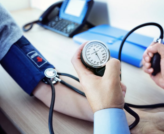 Hypertension arterielle : les 5 pires habitudes du petit dejeuner