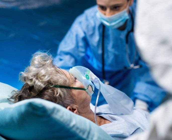 Covid-19 : les 10 departements ou les hospitalisations ont le plus augmente la semaine derniere