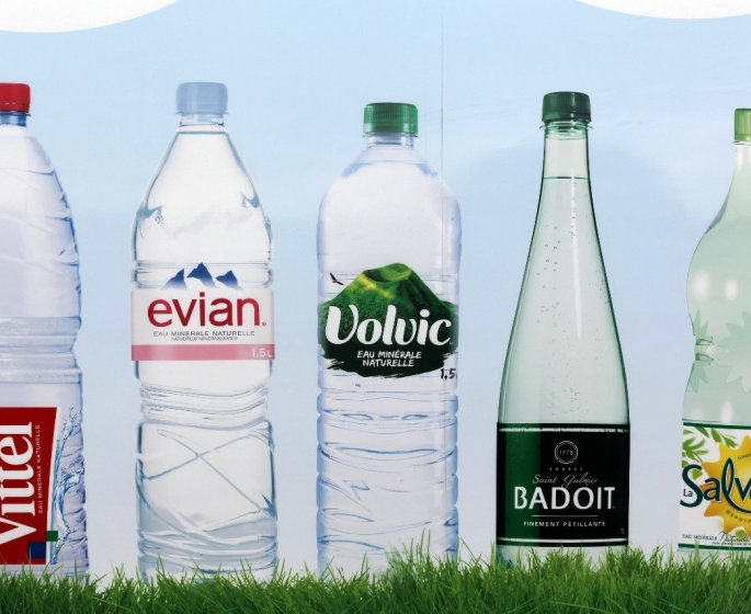 Micro plastiques : les 7 bouteilles d’eau qui en contiennent le plus