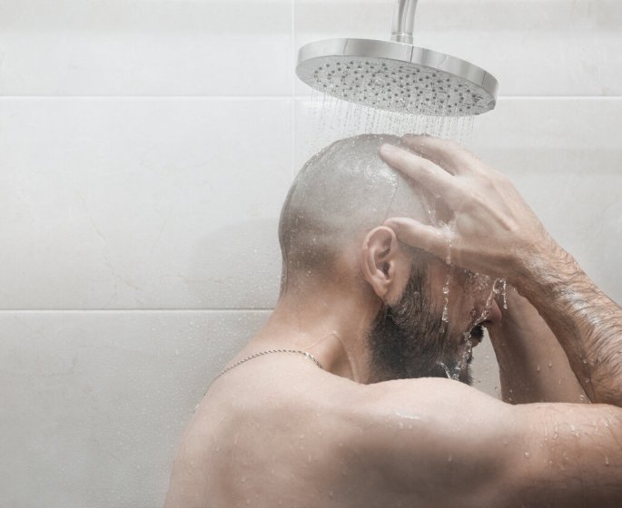 Vous pensez que la douche chaude est mauvaise ? Ces 7 bienfaits prouvent le contraire !