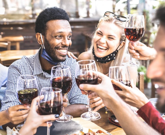 Covid : 5 objets dangereux en terrasse selon un medecin
