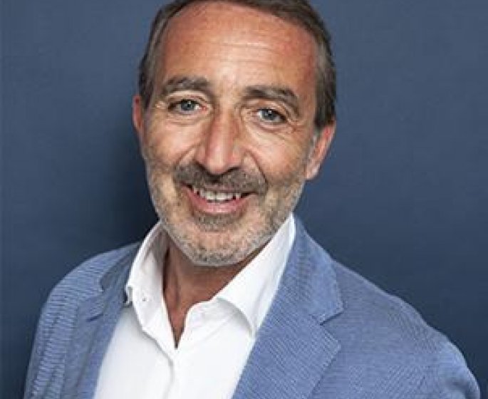 Dr Eric Sebban