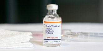 Tetanos : symptomes, causes, vaccin, comment s-attrape-t-il ?