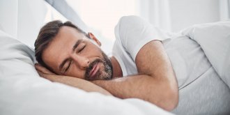 Hypersomnie : definition, causes, traitements 
