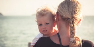Adoption d-un enfant ne sous X : comment ca marche ?