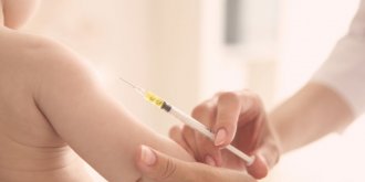 Vaccin : Sanofi et Astrazeneca ont mis au point un anticorps contre la bronchiolite