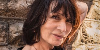 Nathalie, 63 ans : “On m-a pose un implant dans la fesse pour eliminer les douleurs intenses liees a une sciatique ”