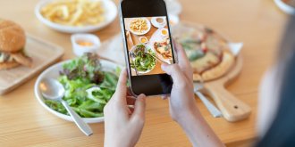 Pourquoi vous devriez prendre en photo votre assiette avant de manger