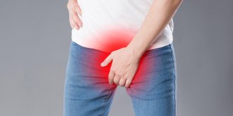Rougeur sans douleur sur le gland : 3 causes possibles