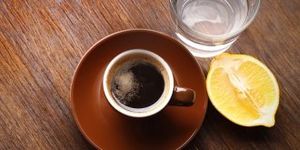 Cafe et citron : pourquoi les melanger pour maigrir est dangereux ?