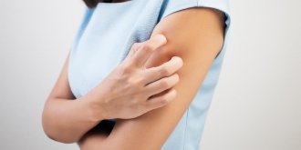 L’Algodystrophie (genou, cheville, pied, poignet) : quels traitements pour la soigner ? 