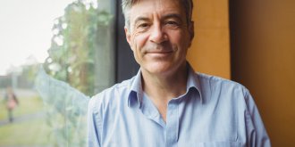 Alex, 50 ans : “Depuis le Covid, j’ai developpe une allergie au paracetamol !”
