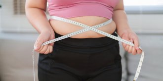 4 etapes pour sortir du cercle mental de l’obesite, selon un psychanalyste