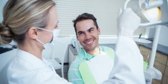 Dechaussement dentaire : qu-est-ce que l-abces parodontal ?