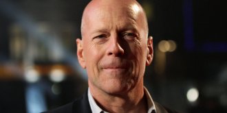 Bruce Willis de plus en plus diminue : comment se manifeste la demence fronto-temporale ?