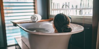 Un bain au CBD pour faire face au stress !