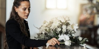 Deuil : quels conseils pour surmonter la perte d-un conjoint ? 
