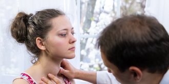 Hyperthyroidie : la diagnostiquer tot permet d’eviter ces 5 maladies