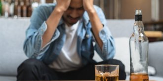 Alcool : 6 signes physiques qui montrent que vous buvez trop
