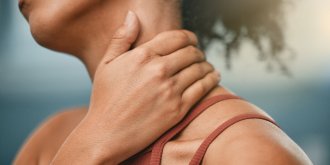  Je suis kine, voici l-oreiller que je vous conseille en cas de douleurs cervicales