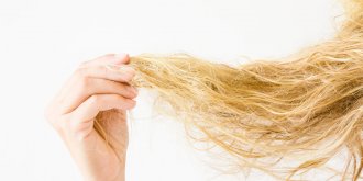 Comment prendre soin de ses cheveux lorsqu-on a un traitement qui les abime ?