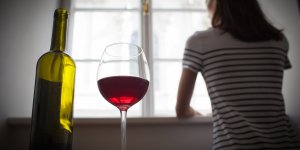 Le Baclocur medicament contre l-alcoolisme, deja suspendu