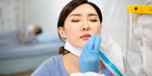 Covid-19 : saignements, ecouvillons casses... Les dangers des tests nasopharynges 