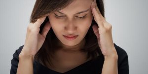 Alzheimer precoce : existe-t-il un traitement ? 