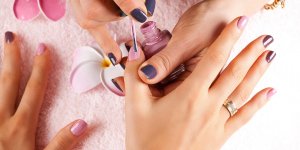 Beaute des ongles : faut-il eviter les vernis ?