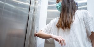 Ascenseur et Covid-19 : 6 conseils pour ne pas l-attraper