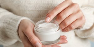 Hiver : 7 astuces anti mains seches