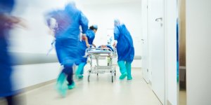 Crise cardiaque : en cas de signes legers les patients appellent trop tard