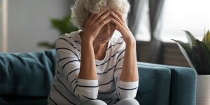 Le stress augmenterait le risque d’Alzheimer chez les femmes mais pas chez les hommes