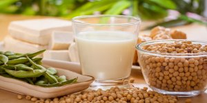 Plantes : du soja pour retarder la menopause ?