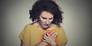 AVC et crise cardiaque : des symptomes similaires ?