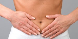 Perte blanche cremeuse : un symptome de grossesse