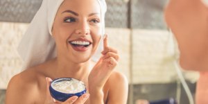 Soins corporels : comment faire une creme anti-age maison ?