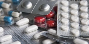 Douleurs articulaires : des intoxications graves avec les medicaments a base de colchicine