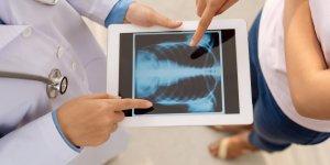Pneumonie a repetition et cancer : un lien ?