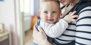 Porte-bebe : a partir de quel age ?