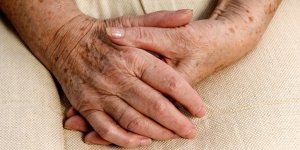Taches de vieillesse : comment retarder et eviter leur apparition ?