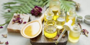 Les huiles essentielles pour assainir votre interieur