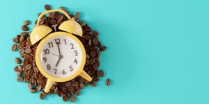 Voici pourquoi vous devriez toujours boire votre cafe apres le petit dej’, et non avant